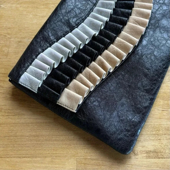 Western Faux Leather Rustic Ruffle Classy Statement Envelope Clutch Bag Purse - Picture 4 of 11